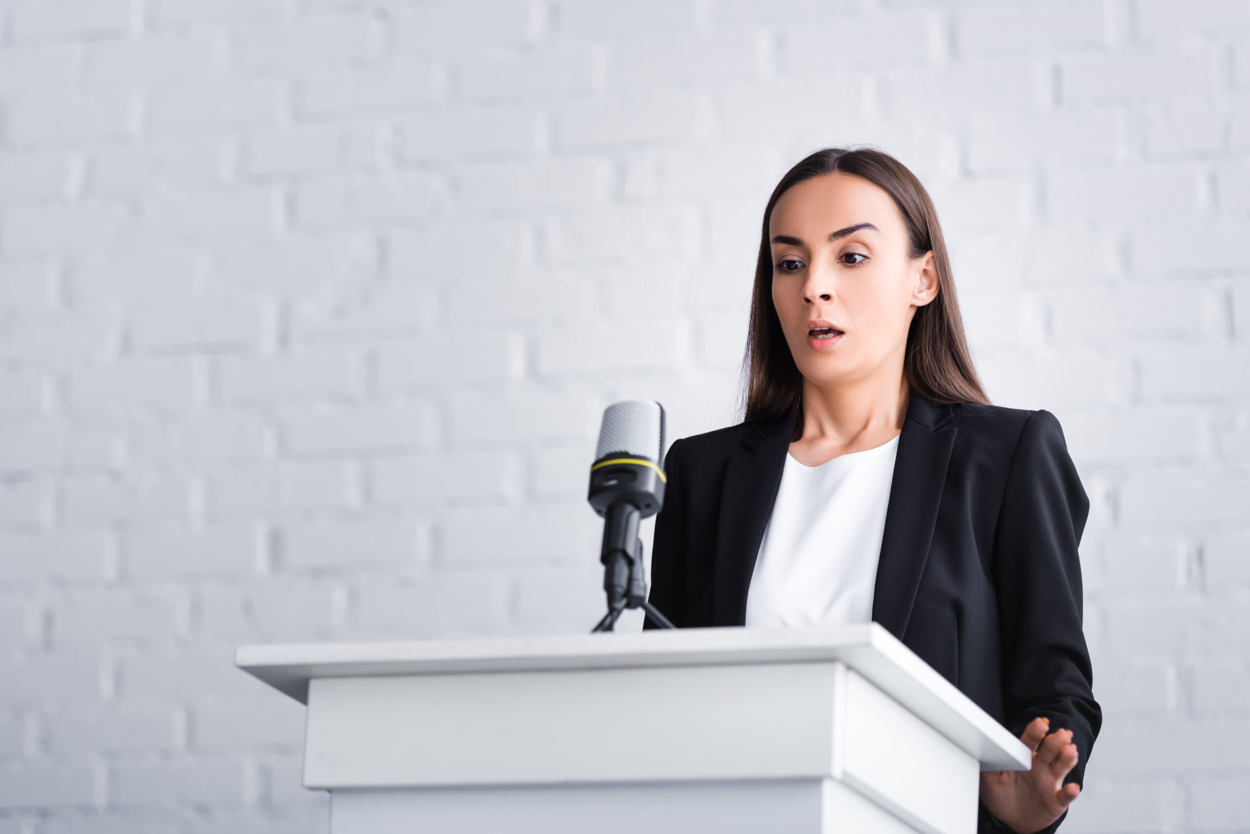 Taller Integral de Hablar en Público: Domina el Arte de Comunicar con Impacto